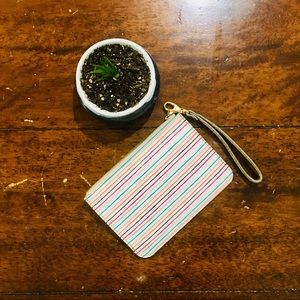 Fossil wrist clutch / wristlet